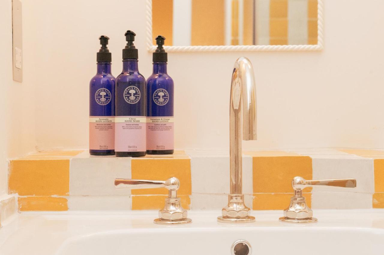 Magda Boutique Rooms Лондон Экстерьер фото